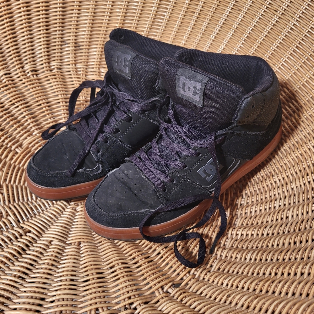 DC Men's Cure Hi Top Boots Black Gum- sz 6 US